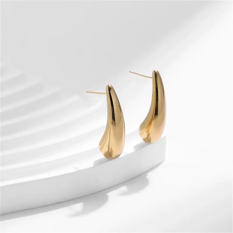 The Timeless Drop Earrings